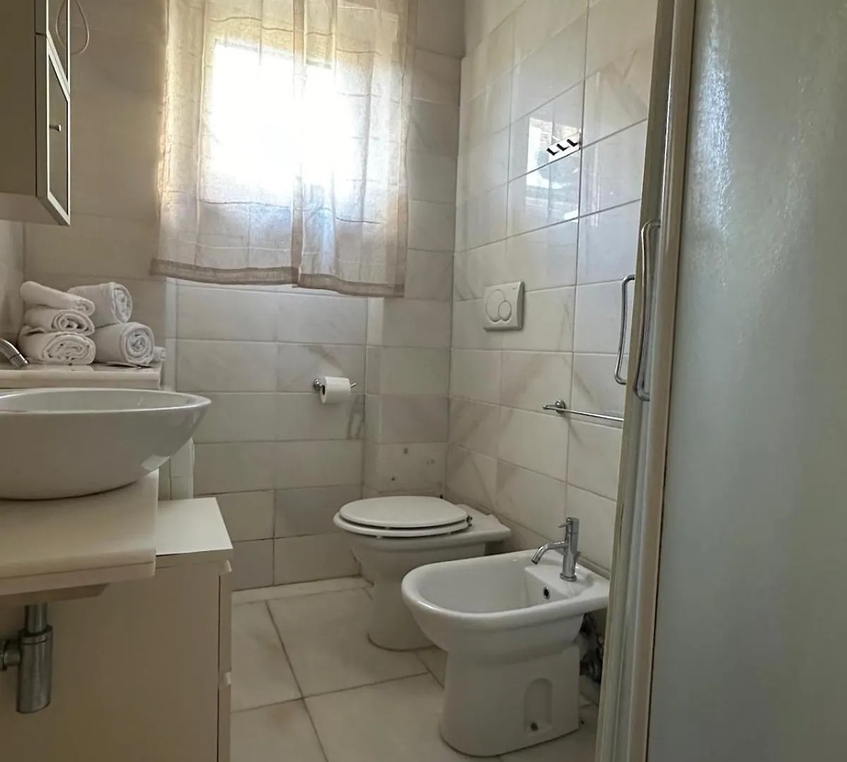 Residence Maison Raha Marina di Massa Ιταλία