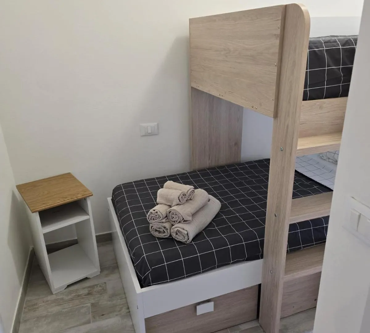 Residence Maison Raha Марина-ди-Масса 0*,  Италия