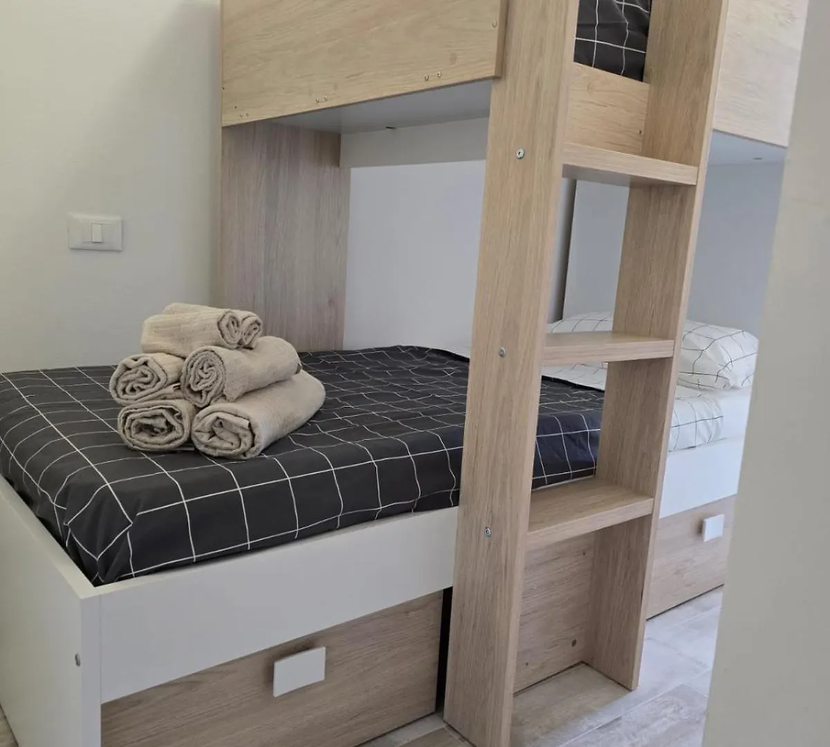 Διαμέρισμα Residence Maison Raha Marina di Massa Ιταλία
