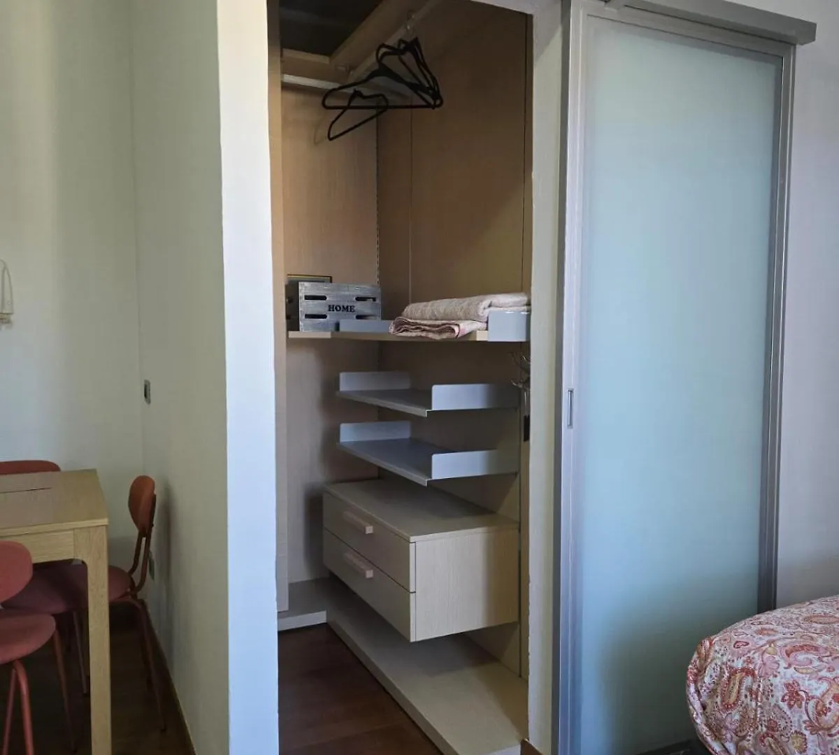 Apartment Residence Maison Raha Marina di Massa Italy